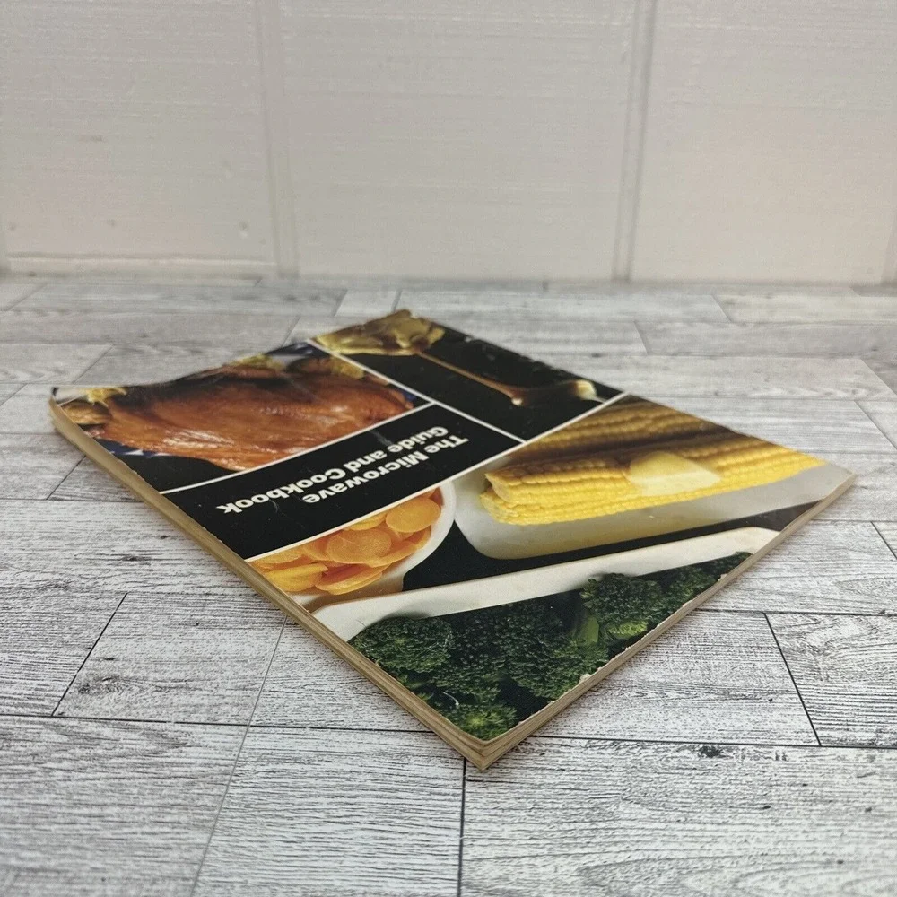 Microwave Guide‎ And Cookbook General Electric 1984 Paperback Appliance Manual